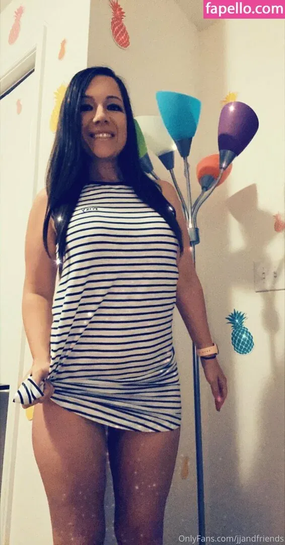 livejj Onlyfans Photo Gallery 