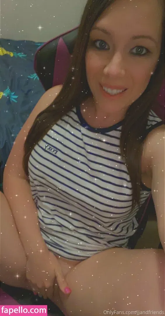 livejj Onlyfans Photo Gallery 