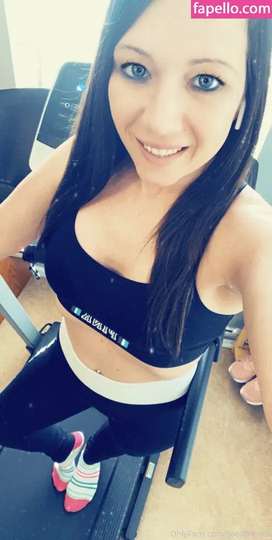 livejj Onlyfans Photo Gallery 