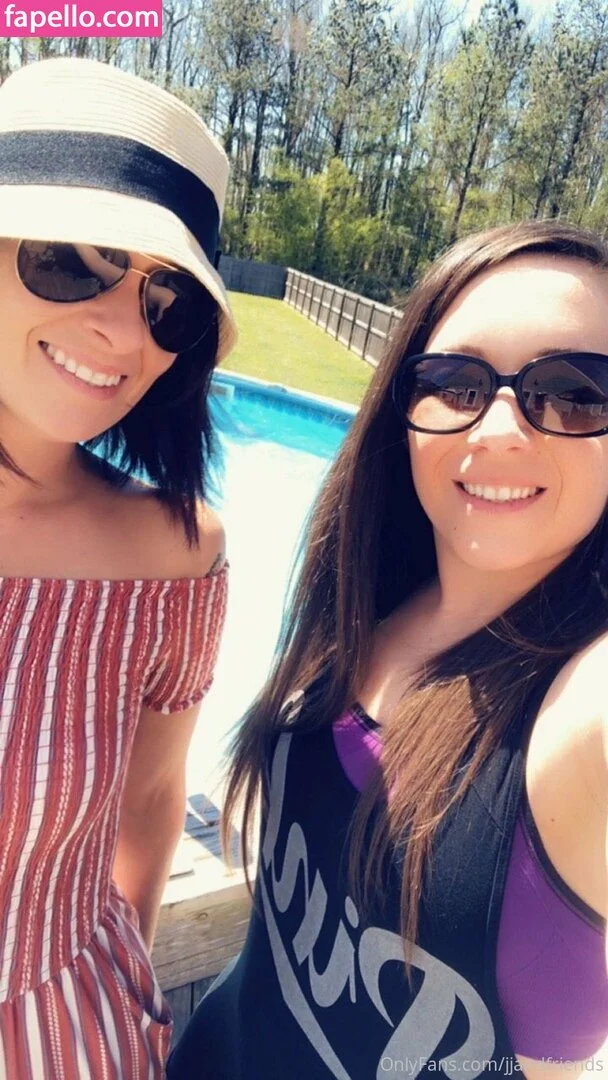 livejj Onlyfans Photo Gallery 