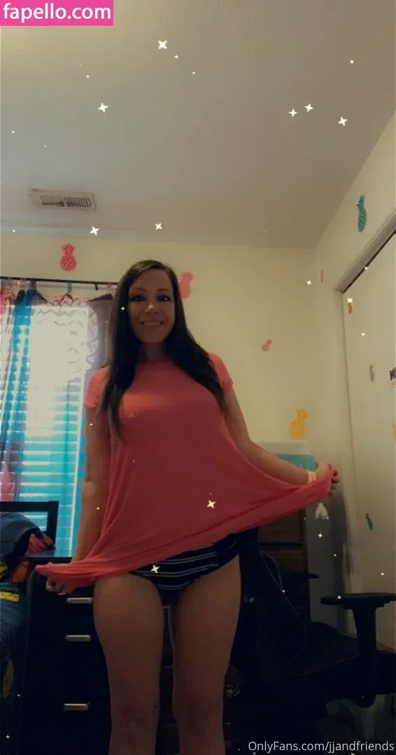 livejj Onlyfans Photo Gallery 