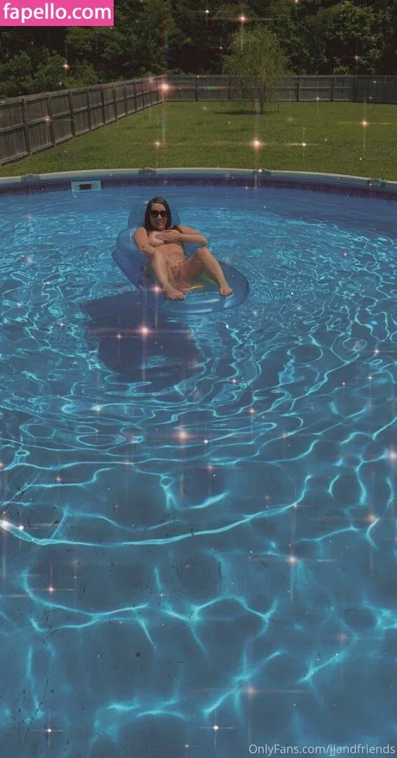 livejj Onlyfans Photo Gallery 