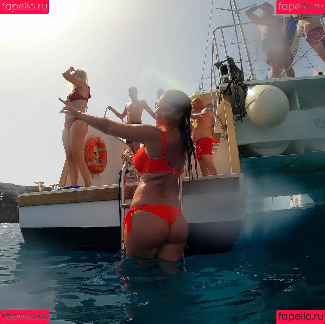 Gena Rexhapi Onlyfans Photo Gallery 