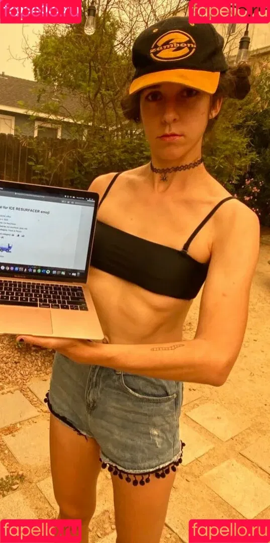 Jamie Loftus Onlyfans Photo Gallery 
