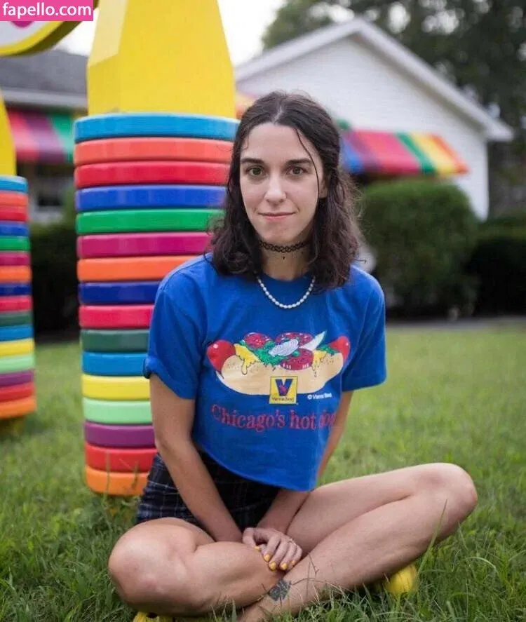 Jamie Loftus Onlyfans Photo Gallery 