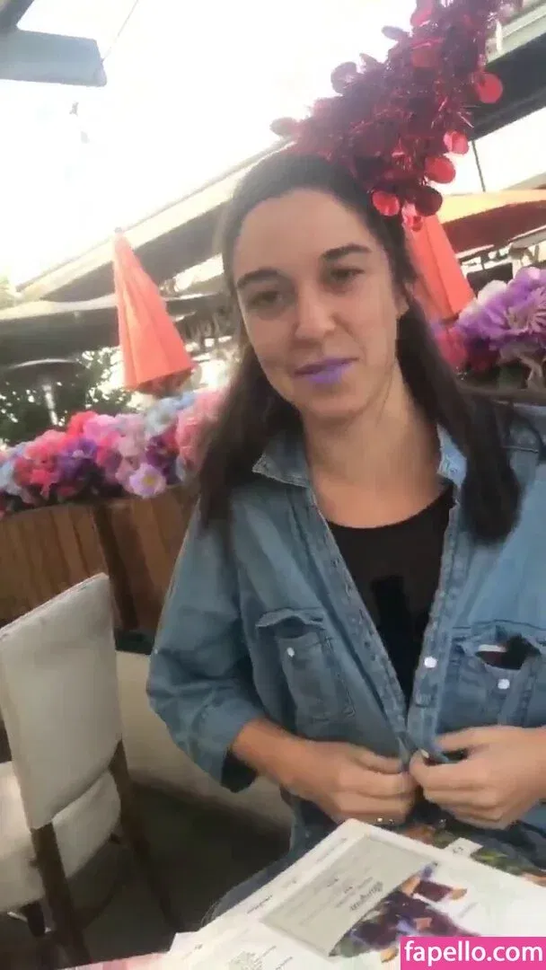 Jamie Loftus Onlyfans Photo Gallery 