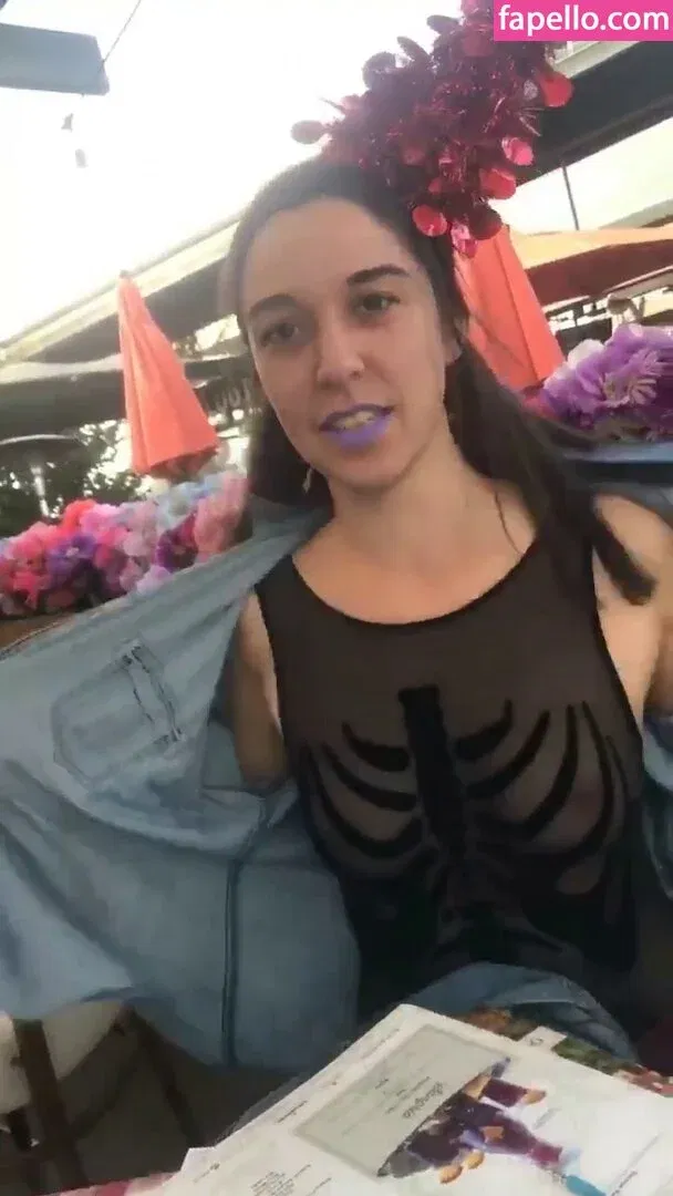 Jamie Loftus Onlyfans Photo Gallery 