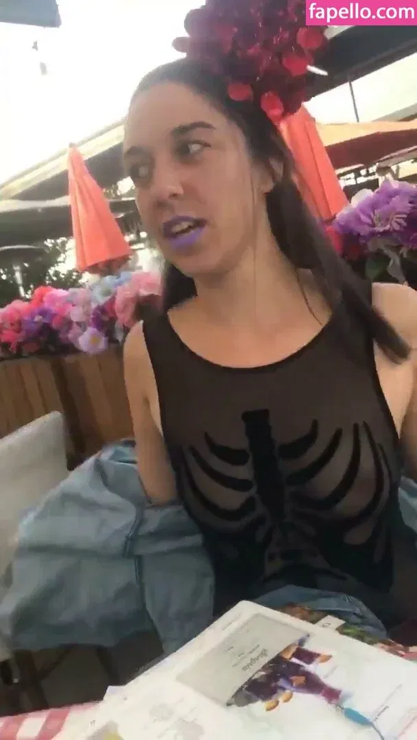 Jamie Loftus Onlyfans Photo Gallery 