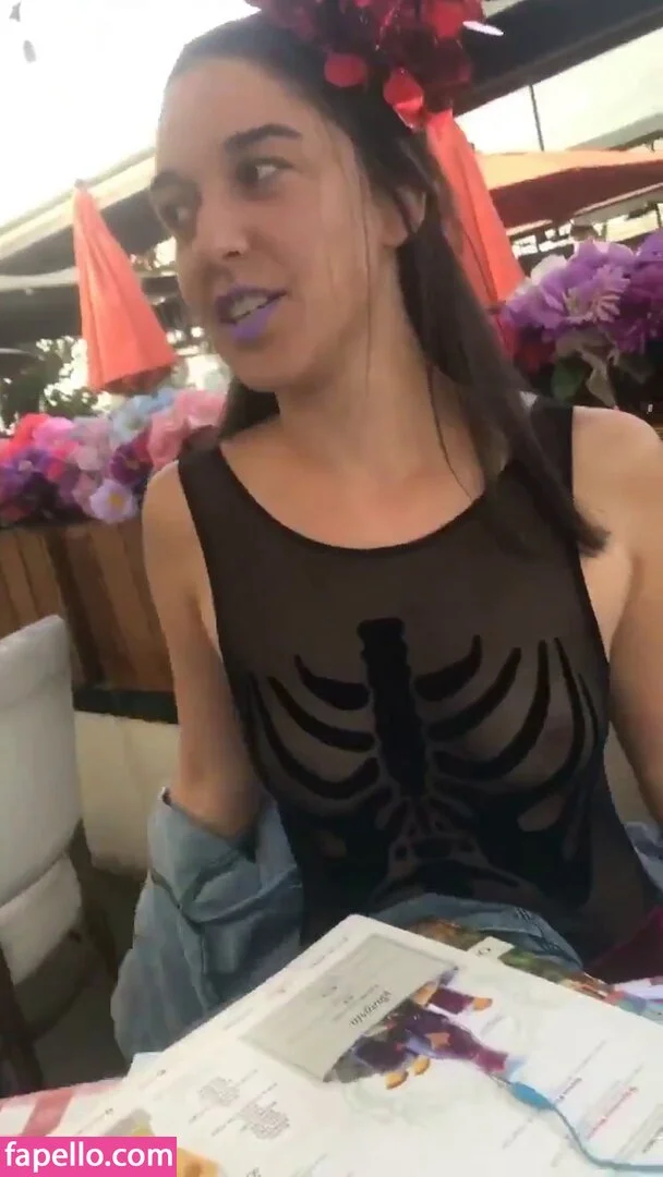 Jamie Loftus Onlyfans Photo Gallery 