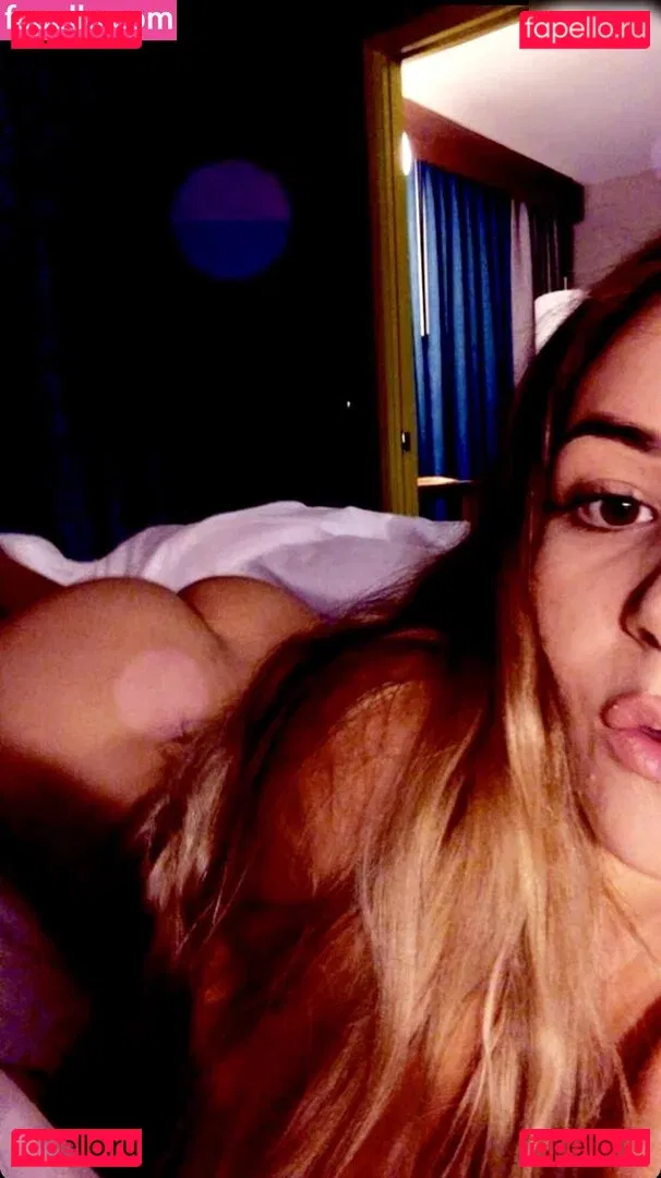 Jem Wolfie Onlyfans Photo Gallery 