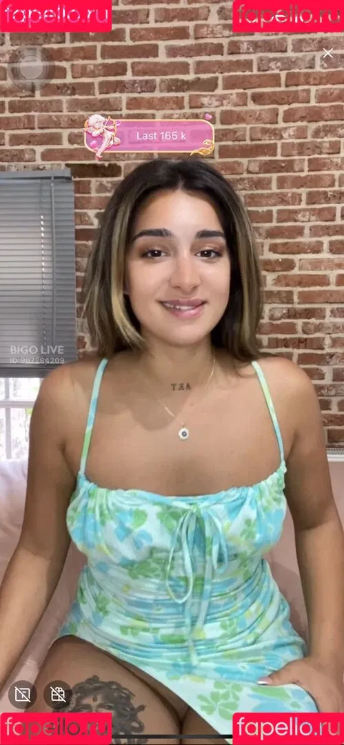 emerald1995 Onlyfans Photo Gallery 