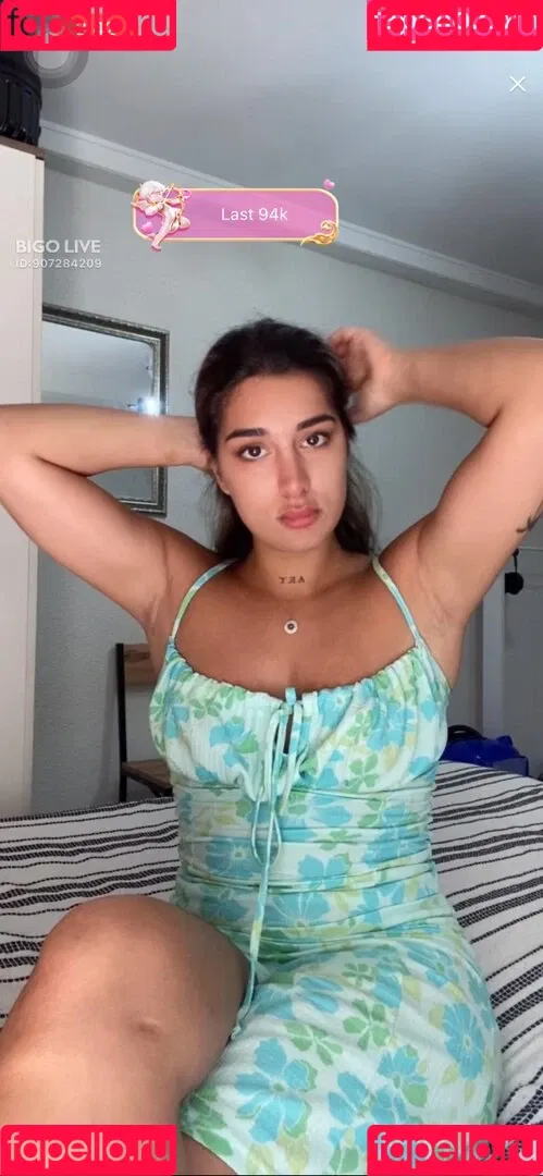 emerald1995 Onlyfans Photo Gallery 