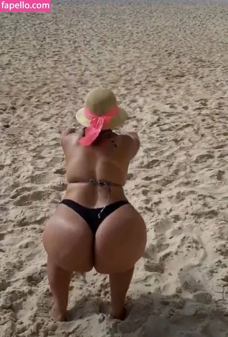 Aline Barreto Onlyfans Photo Gallery 