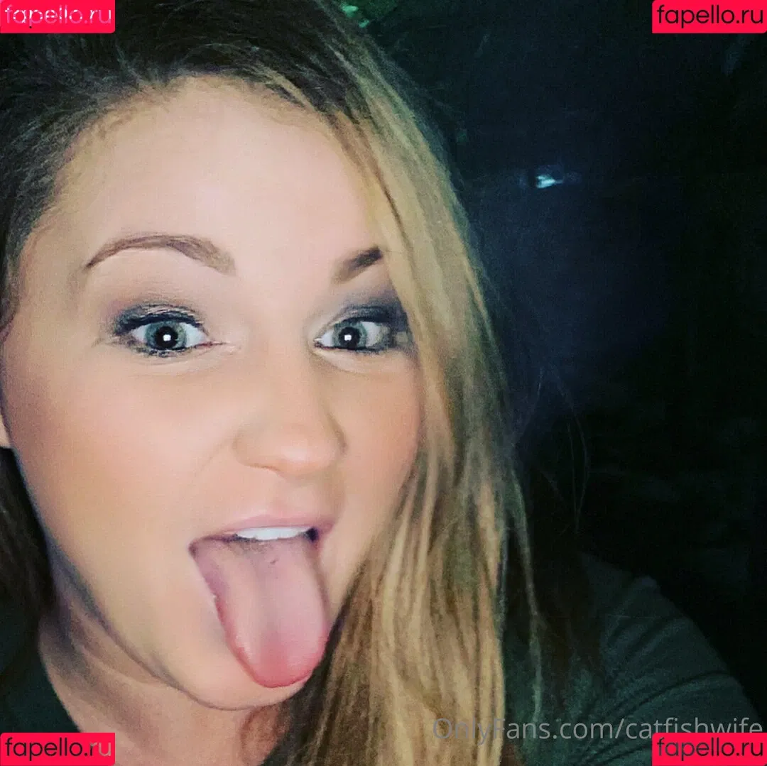 catfishwifefreepage Onlyfans Photo Gallery 