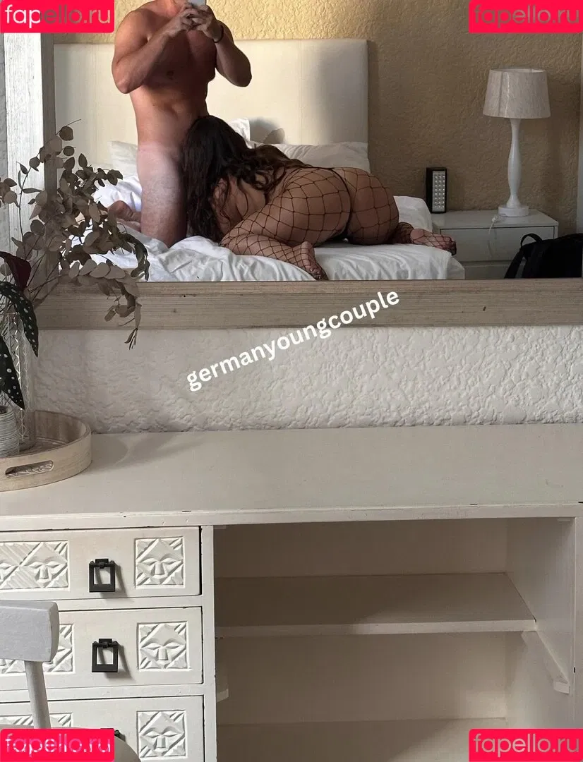 YoungCouple2004 Onlyfans Photo Gallery 