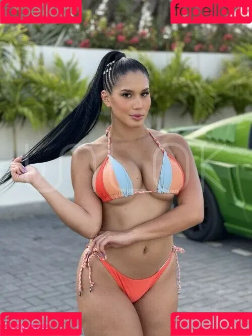 Roxana Ventura Onlyfans Photo Gallery 