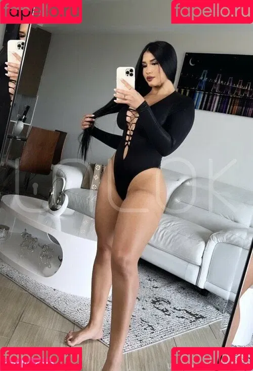 Roxana Ventura Onlyfans Photo Gallery 