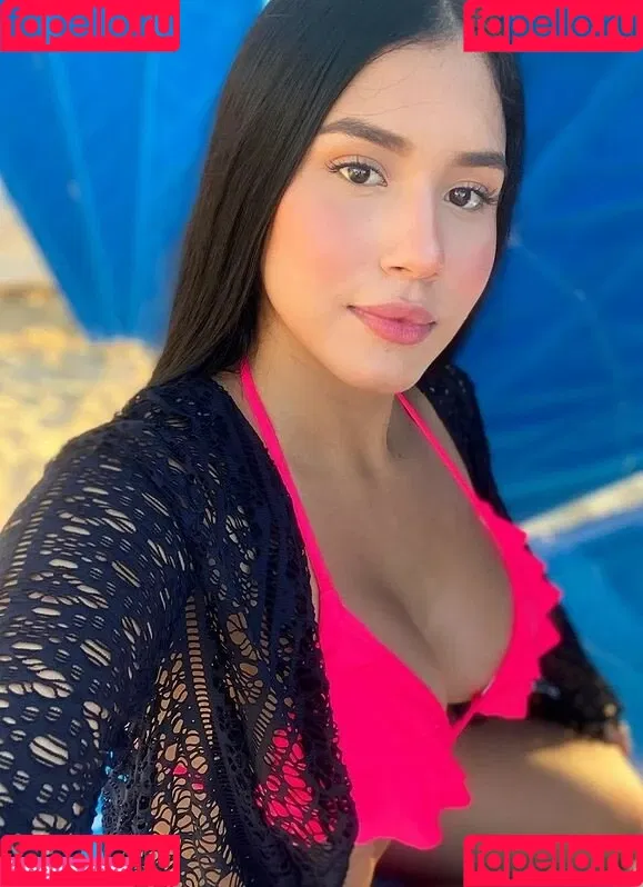 Roxana Ventura Onlyfans Photo Gallery 