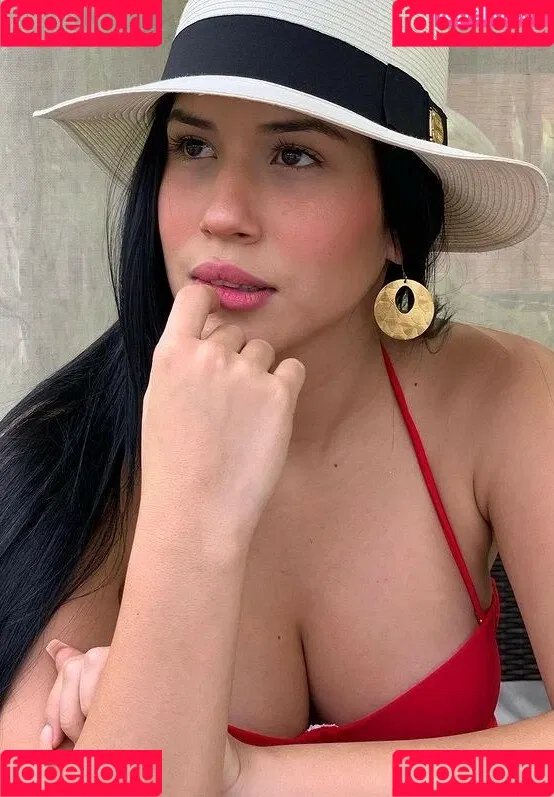 Roxana Ventura Onlyfans Photo Gallery 