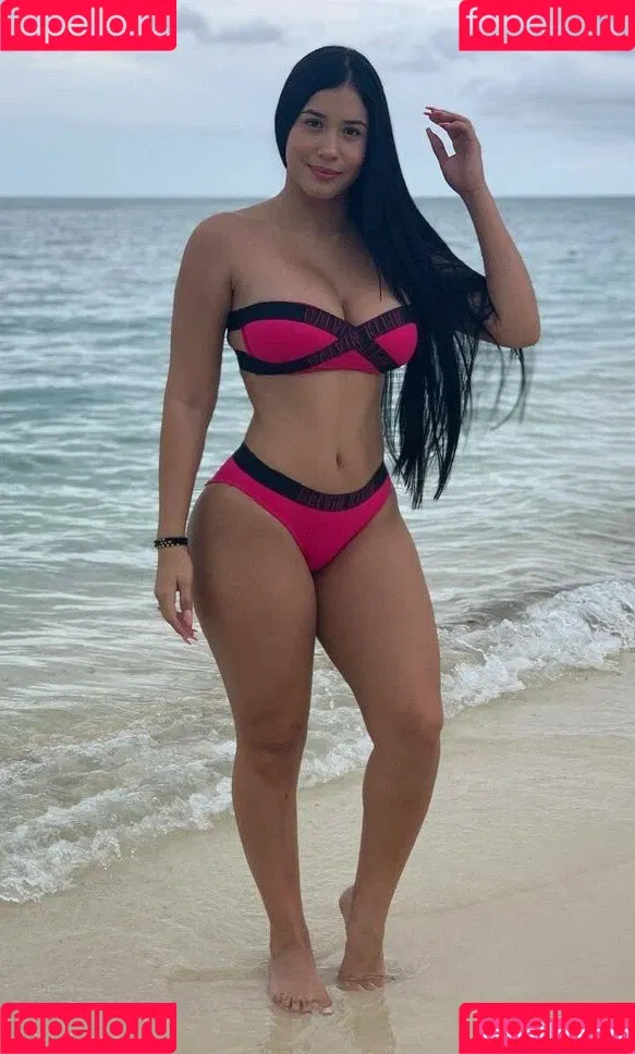 Roxana Ventura Onlyfans Photo Gallery 