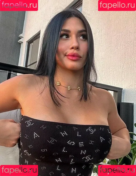 Roxana Ventura Onlyfans Photo Gallery 