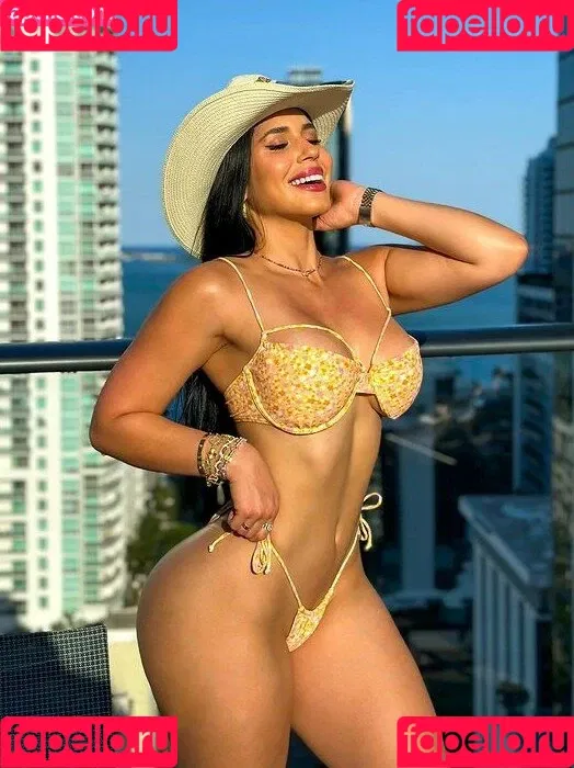 Roxana Ventura Onlyfans Photo Gallery 