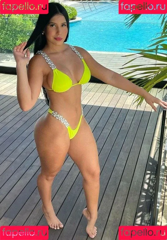 Roxana Ventura Onlyfans Photo Gallery 