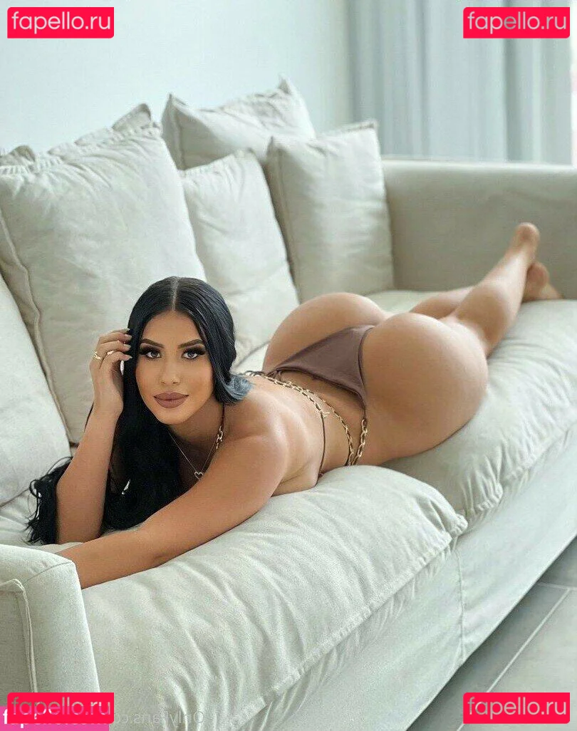 Roxana Ventura Onlyfans Photo Gallery 