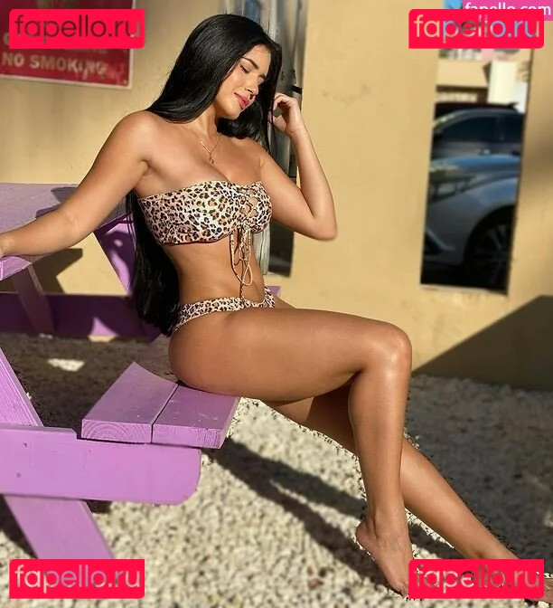 Roxana Ventura Onlyfans Photo Gallery 