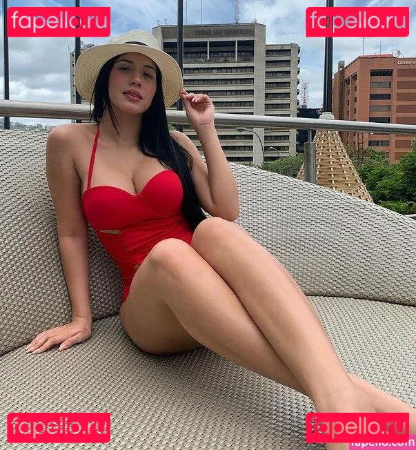 Roxana Ventura Onlyfans Photo Gallery 