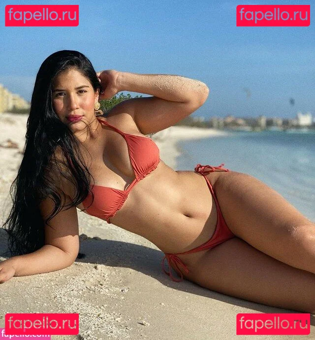 Roxana Ventura Onlyfans Photo Gallery 