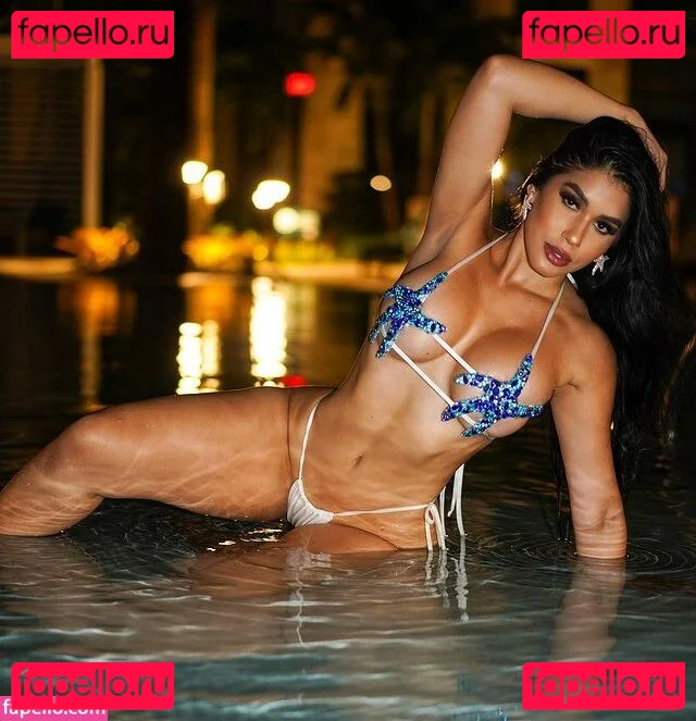 Roxana Ventura Onlyfans Photo Gallery 