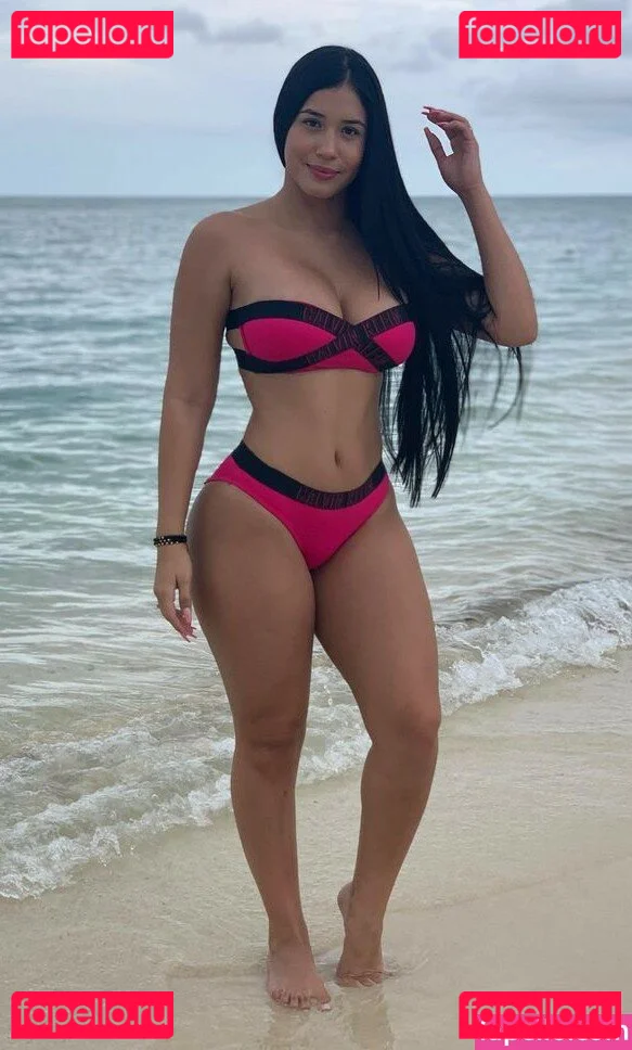 Roxana Ventura Onlyfans Photo Gallery 