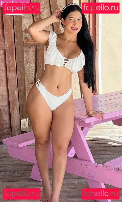 Roxana Ventura Onlyfans Photo Gallery 