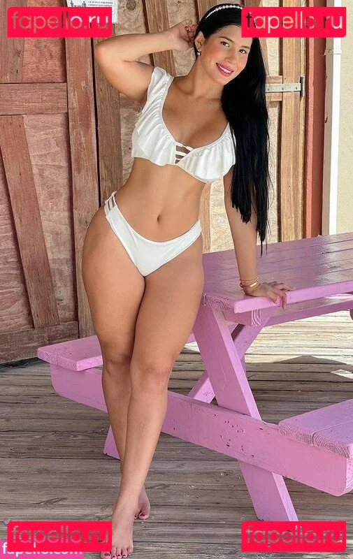 Roxana Ventura Onlyfans Photo Gallery 