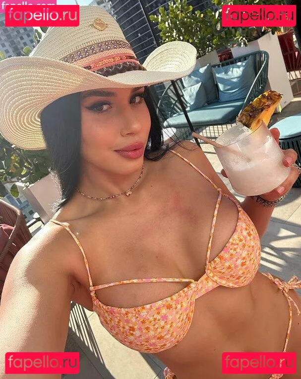 Roxana Ventura Onlyfans Photo Gallery 