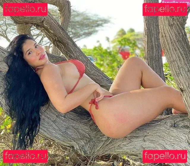 Roxana Ventura Onlyfans Photo Gallery 