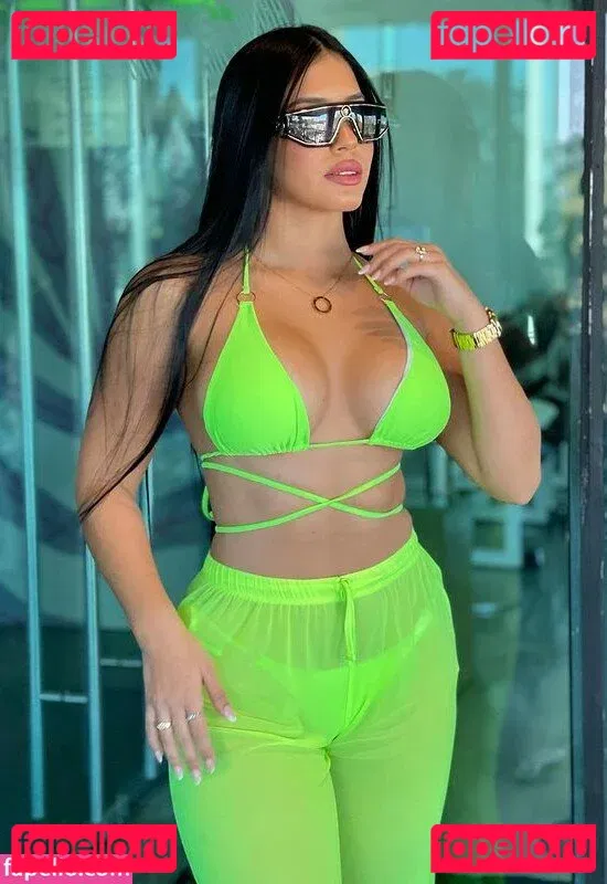 Roxana Ventura Onlyfans Photo Gallery 