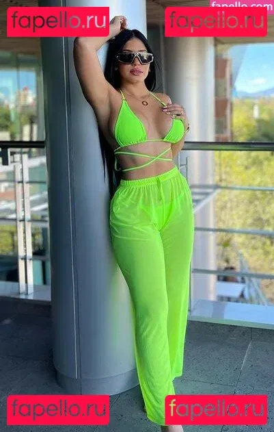 Roxana Ventura Onlyfans Photo Gallery 