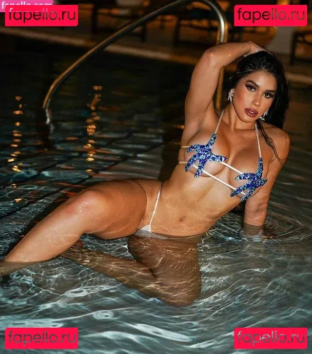 Roxana Ventura Onlyfans Photo Gallery 