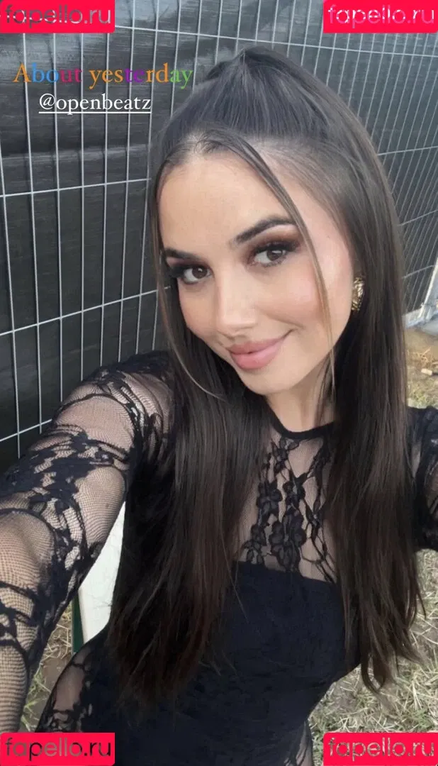 Minicuta Onlyfans Photo Gallery 