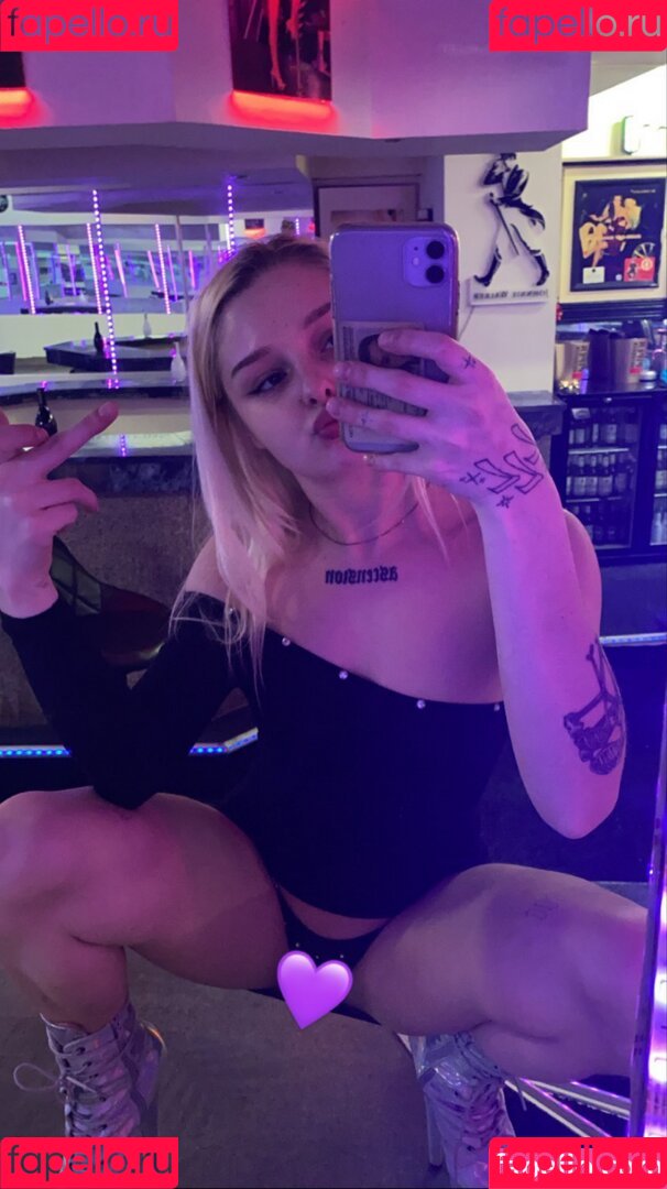 Badbihbopi Onlyfans Photo Gallery 