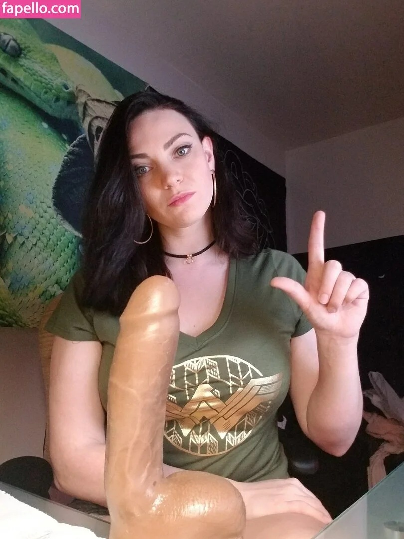 Anacondanoire Onlyfans Photo Gallery 