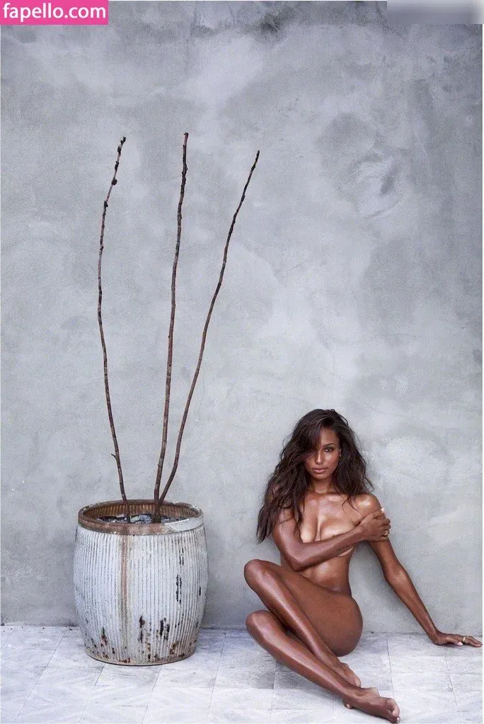 Jasmine Tookes Onlyfans Photo Gallery 