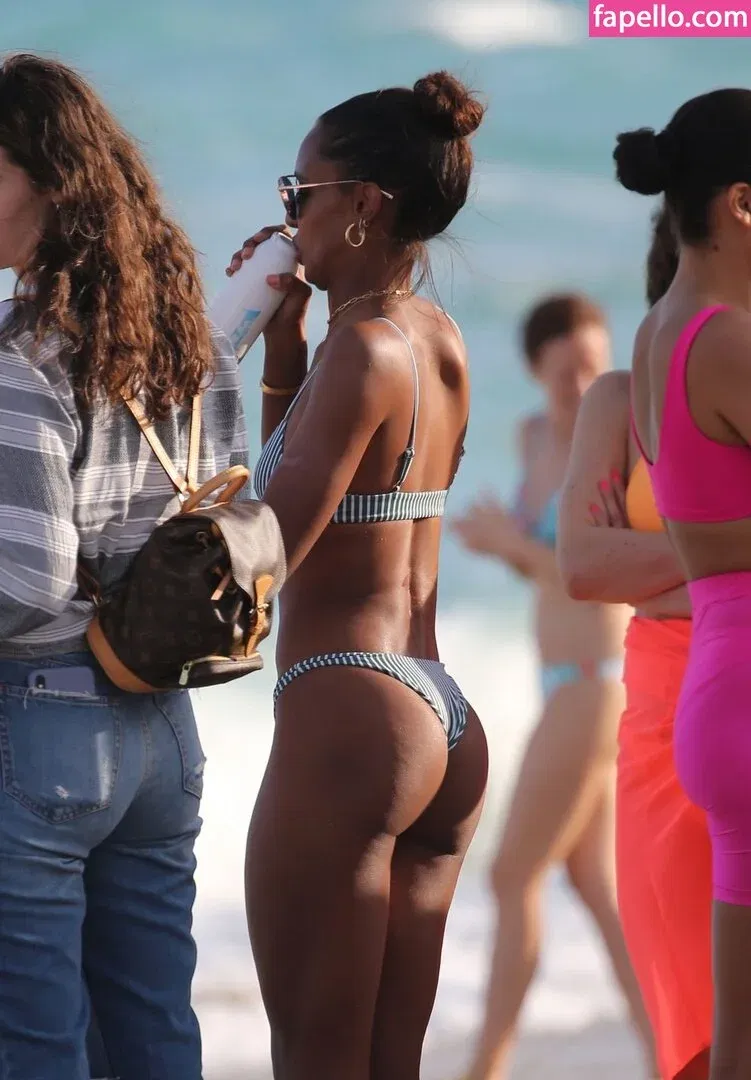 Jasmine Tookes Onlyfans Photo Gallery 