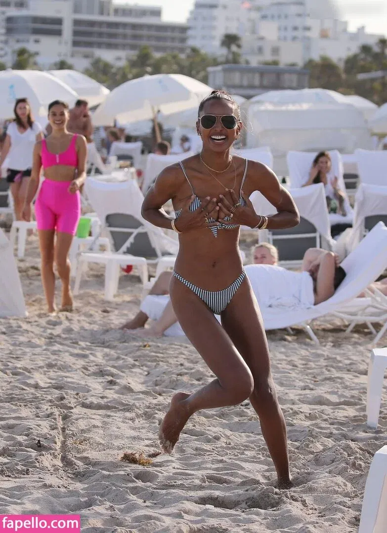 Jasmine Tookes Onlyfans Photo Gallery 