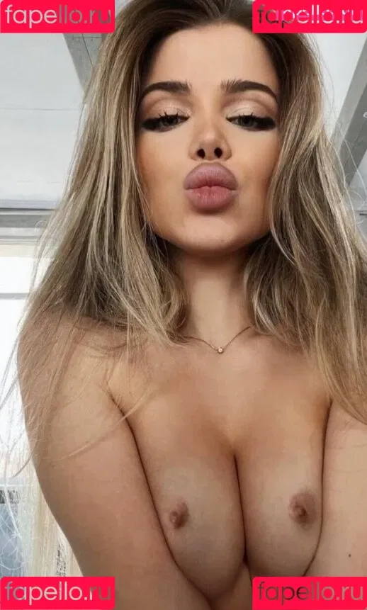 alexa_stel Onlyfans Photo Gallery 
