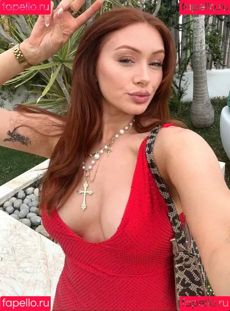 Elz The Witch Onlyfans Photo Gallery 
