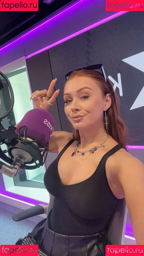 Elz The Witch Onlyfans Photo Gallery 