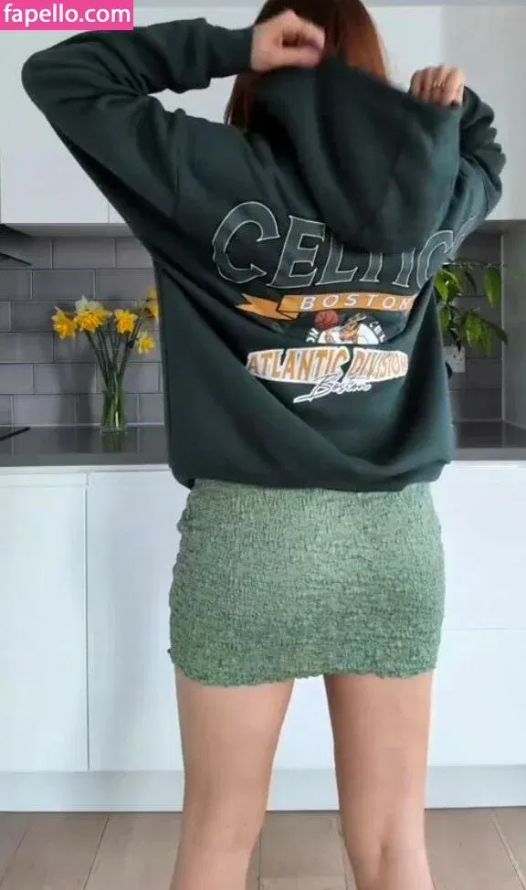 Elz The Witch Onlyfans Photo Gallery 